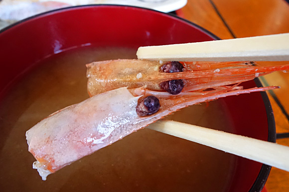 岩舟荘別館の魚ランチの味噌汁